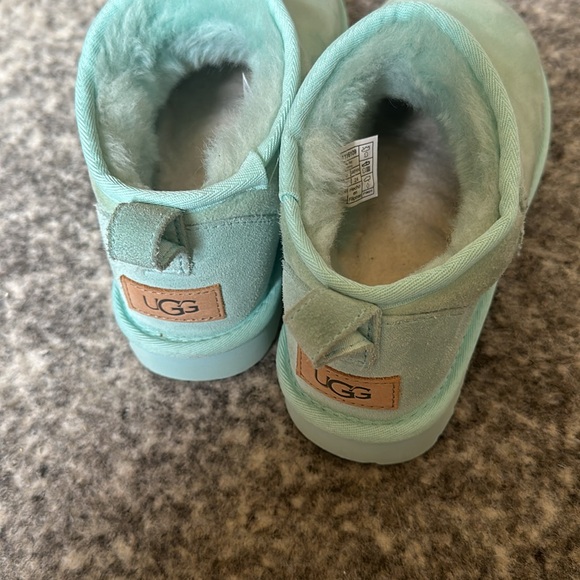 Ugg ice blue minis - Picture 4 of 7